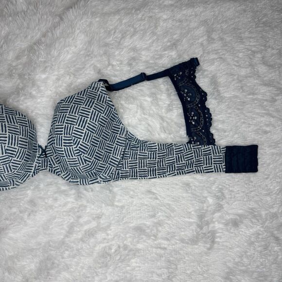 CACIQUE lightly lined t-shirt Bra Size 38D - Picture 3 of 10